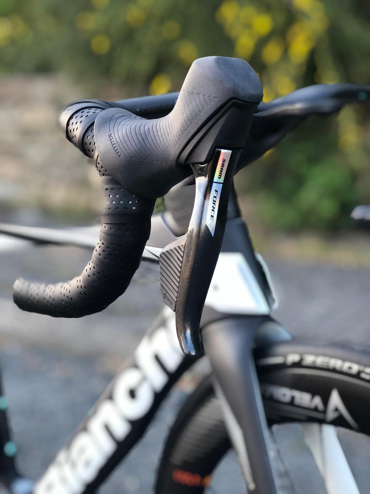 BIANCHI OLTRE PRO SRAM FORCE ETAP AXS TALLA 47 - Imagen 8