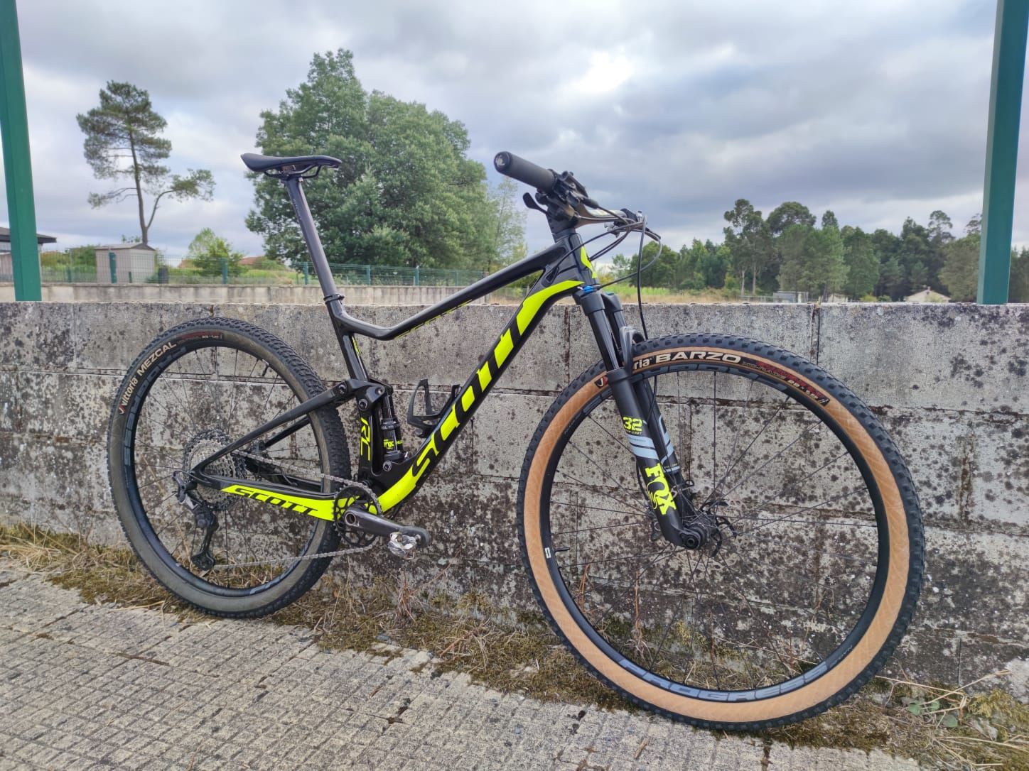 BICICLETA MTB 29¨SCOTT SPARK RC TALLA L - Imagen 1