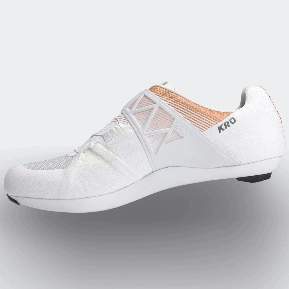 NUEVA ZAPATILLA DMT KR0 EVO BLANCO/BRONCE + CALCETINES DMT CLASSIC RACE DE REGALO - Imagen 6